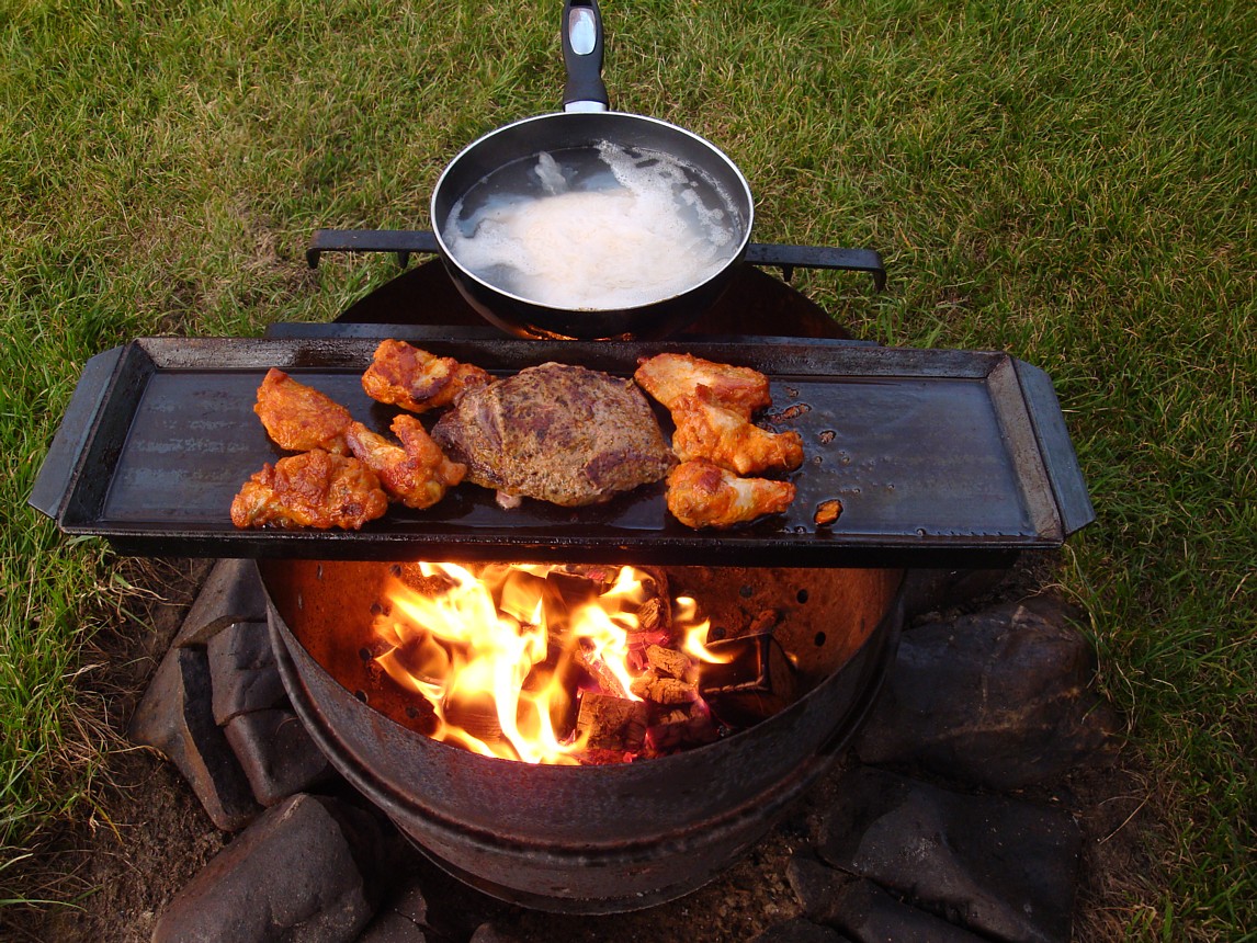 Outdoor Kochrezepte für Pfanne, Grill und Feuer